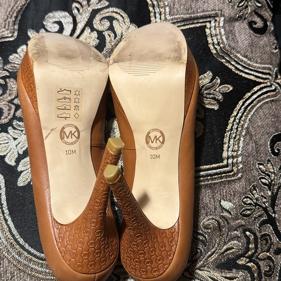 Michael Michael Kors Signature Women's Chantal Leather Platform Pump Size 10 - Picture 5 of 6